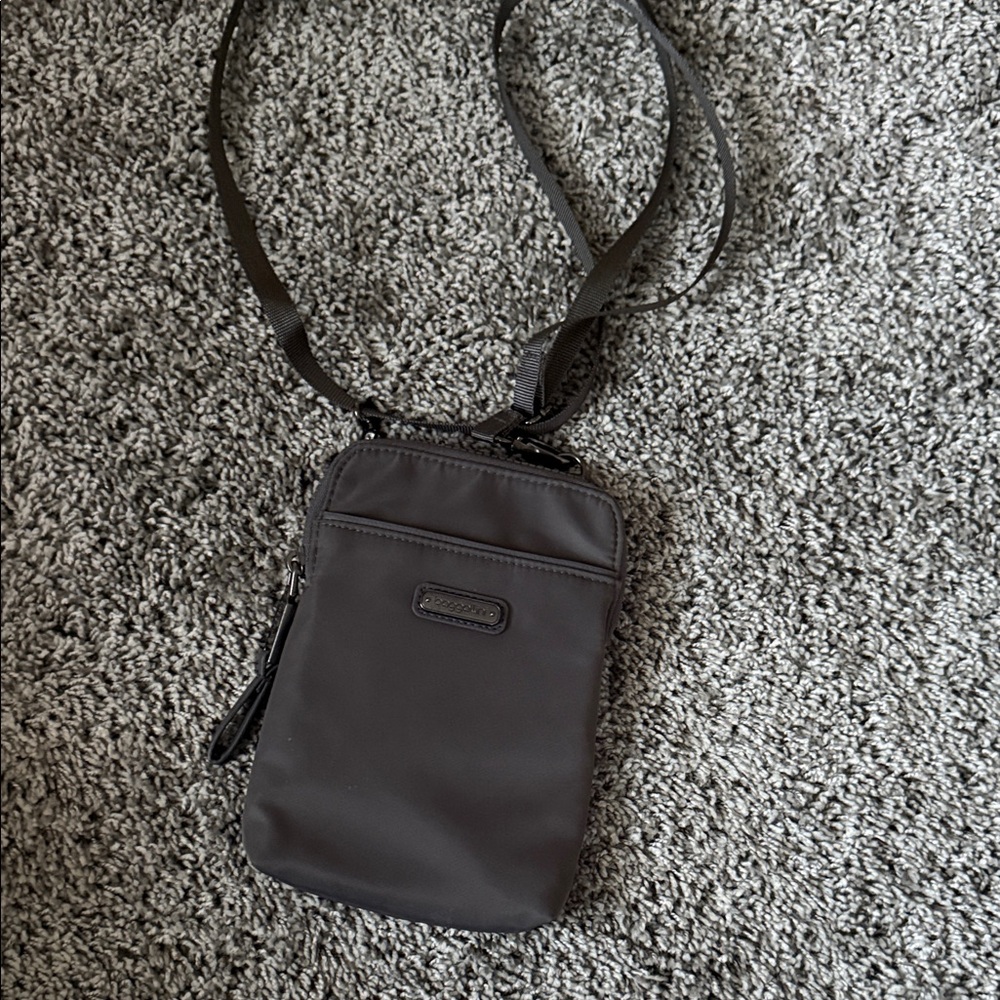 BAGGALLINI CROSSBODY ❤️SALE❤️